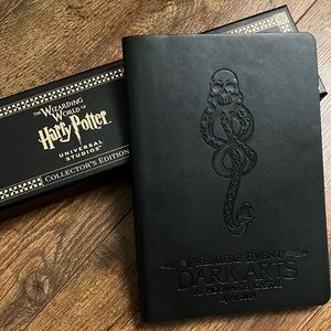 Universal Studios Harry Potter Collector’s Wand & Darks Arts Event Journal 2019